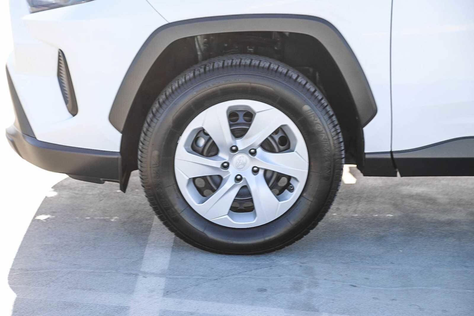 Thumbnail: 2024 Toyota RAV4 - 11