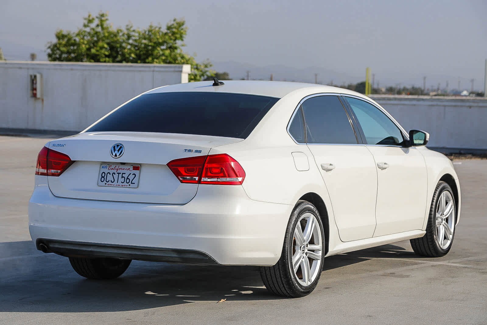 Thumbnail: 2014 Volkswagen Passat - 5