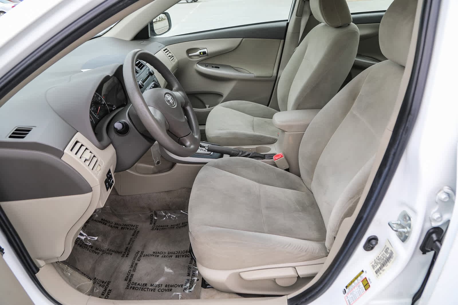 Thumbnail: 2010 Toyota Corolla - 16
