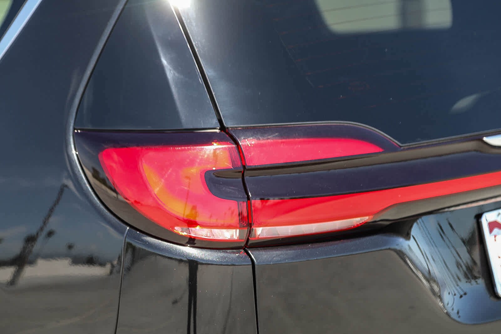 Thumbnail: 2022 Chrysler Pacifica - 9