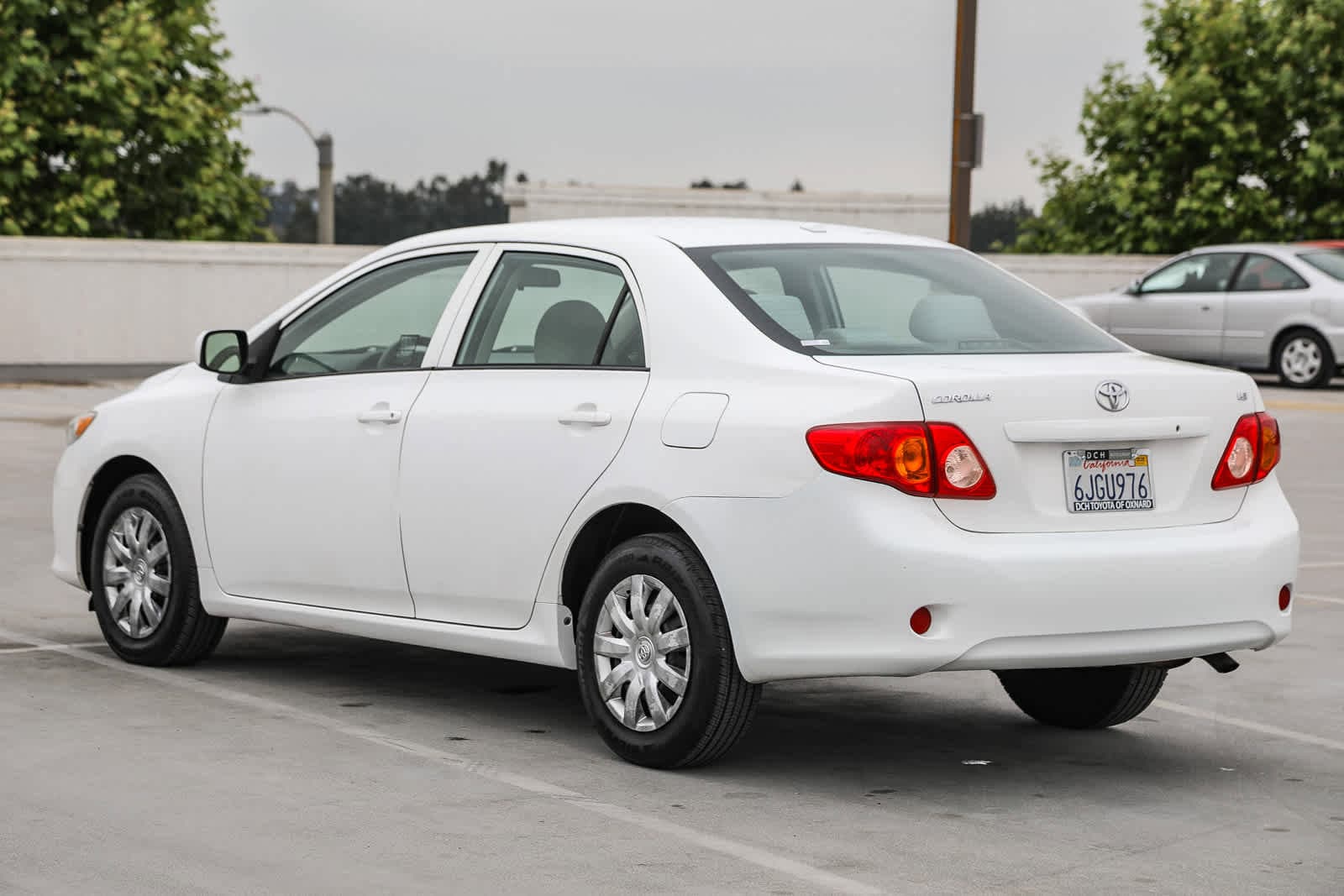 Thumbnail: 2010 Toyota Corolla - 6