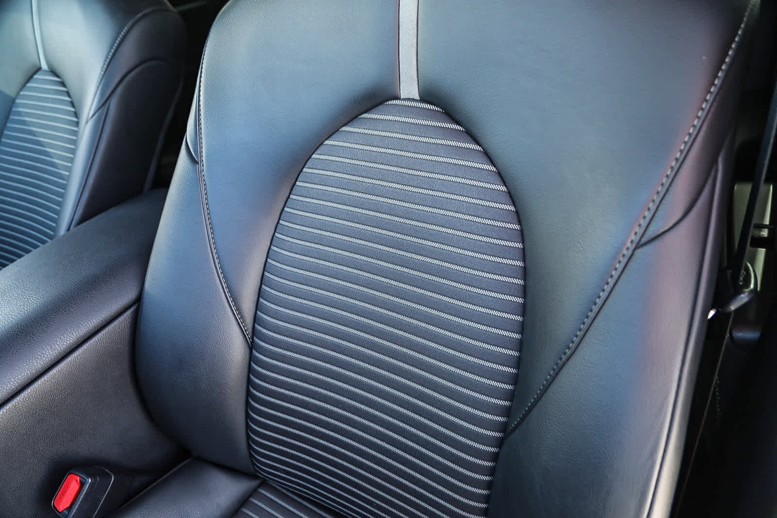 Thumbnail: 2023 Toyota Camry - 25