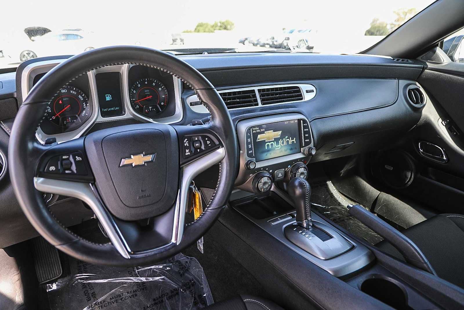 Thumbnail: 2015 Chevrolet Camaro - 11