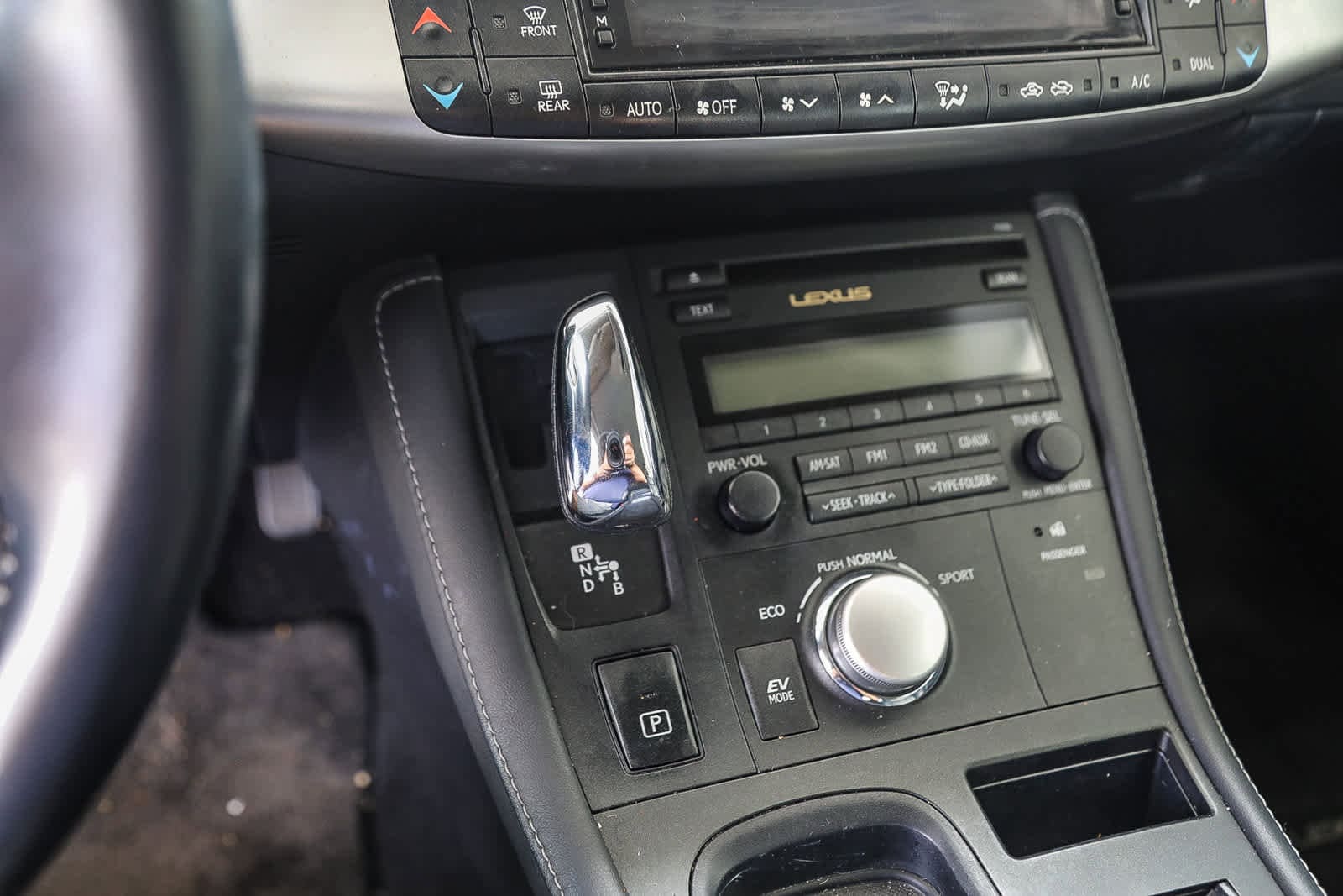 Thumbnail: 2012 Lexus CT - 17