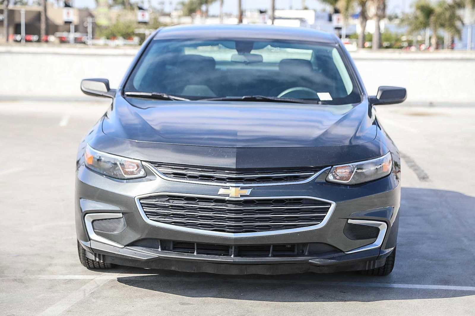 Thumbnail: 2018 Chevrolet Malibu - 2