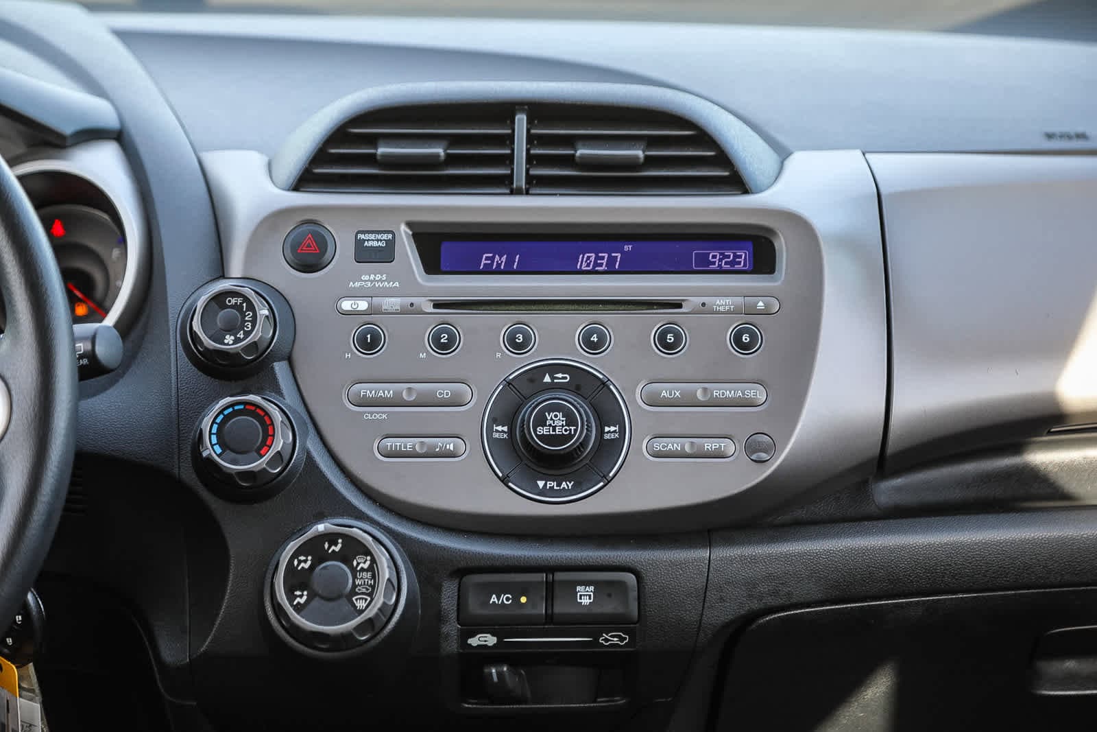 Thumbnail: 2013 Honda Fit - 14