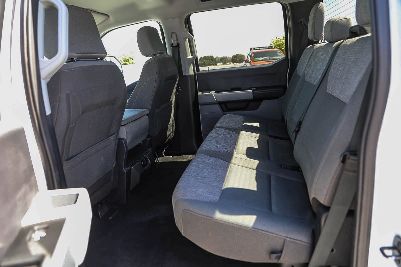Thumbnail: 2024 Ford Econoline - 18