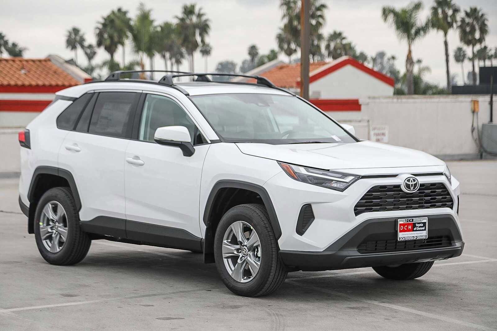 Thumbnail: 2025 Toyota RAV4 - 4