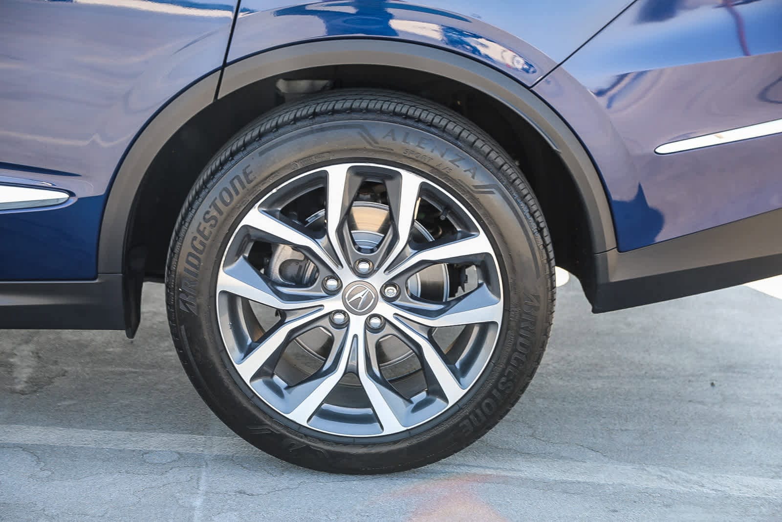 Thumbnail: 2022 Acura MDX - 10