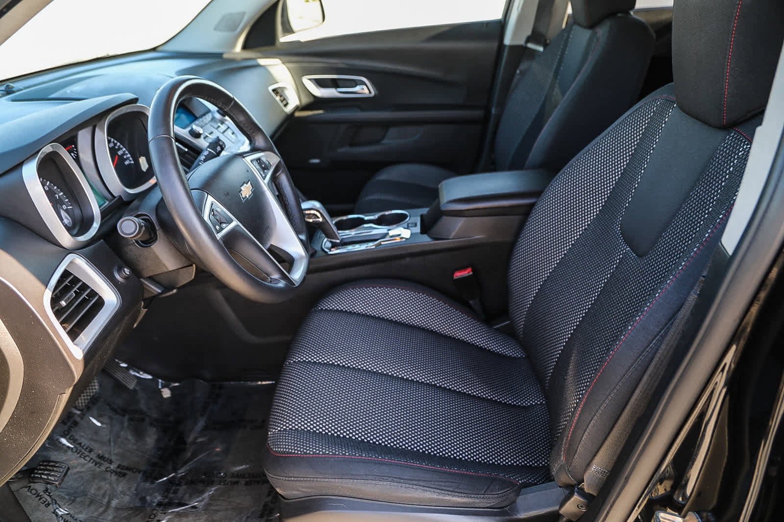 Thumbnail: 2011 Chevrolet Equinox - 16