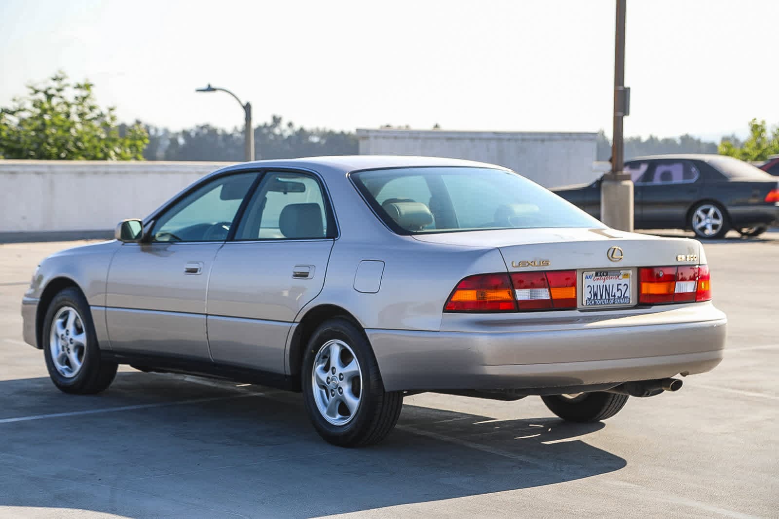 Thumbnail: 1997 Lexus ES - 6