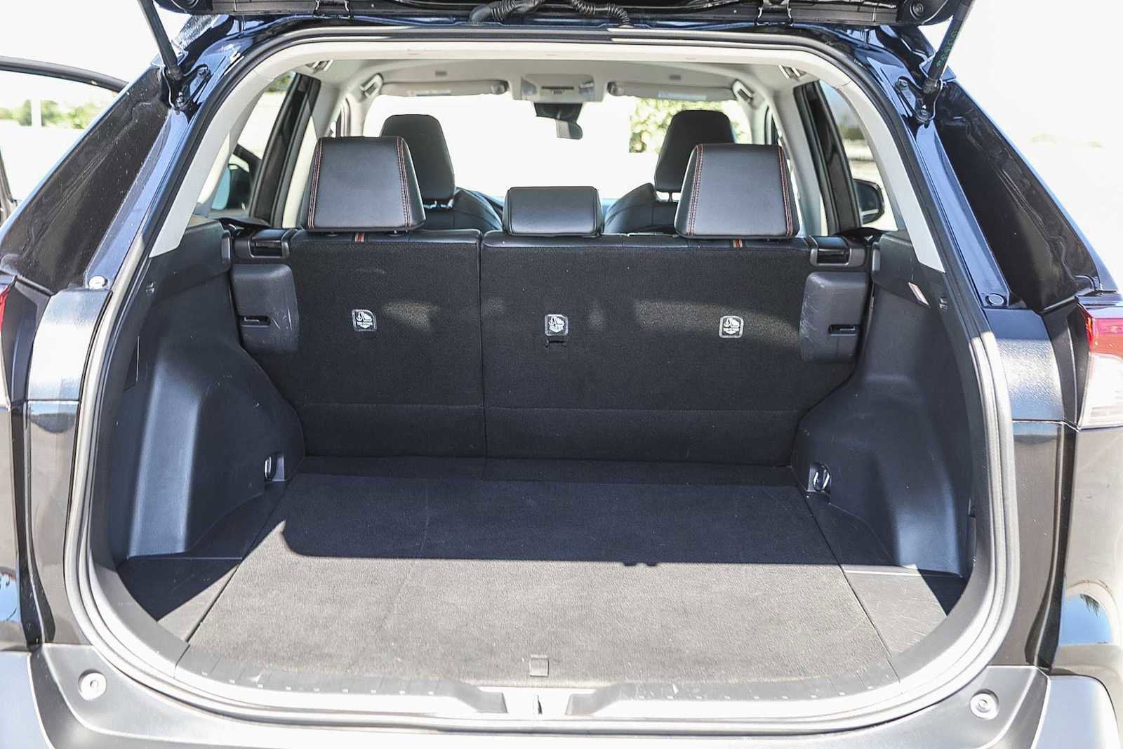 Thumbnail: 2024 Toyota RAV4 - 25