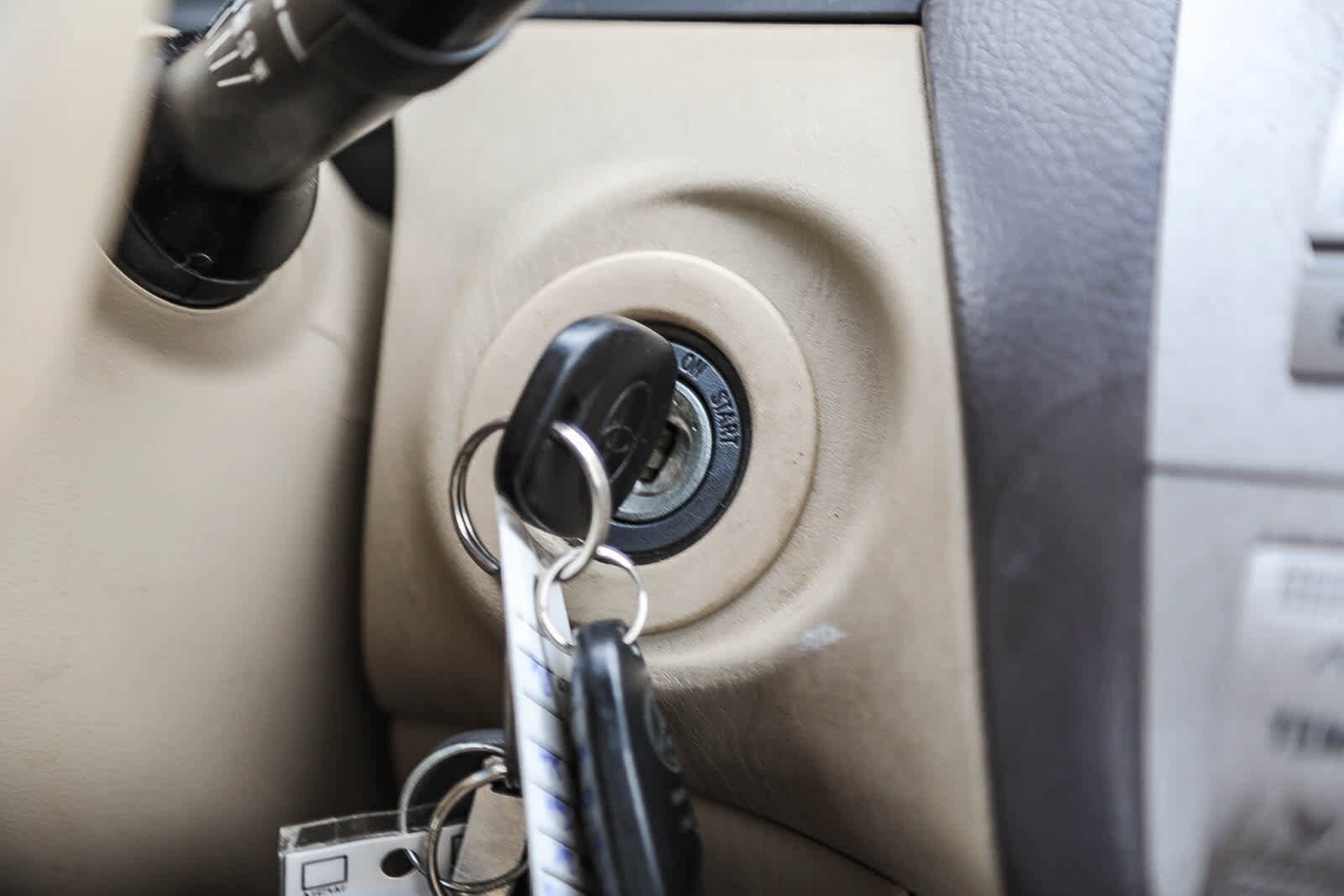 Thumbnail: 2008 Toyota Camry Solara - 24
