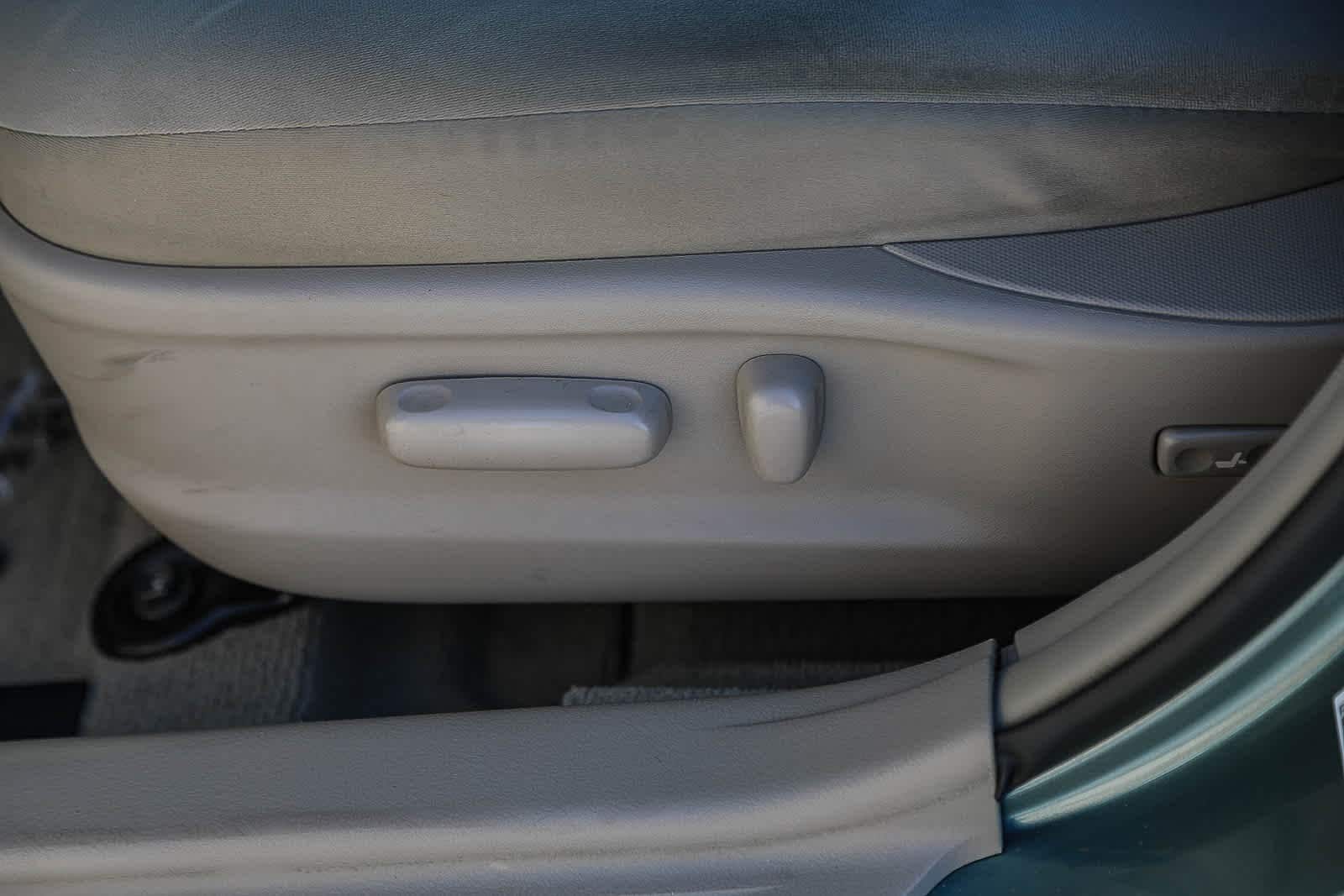 Thumbnail: 2009 Toyota Camry - 19