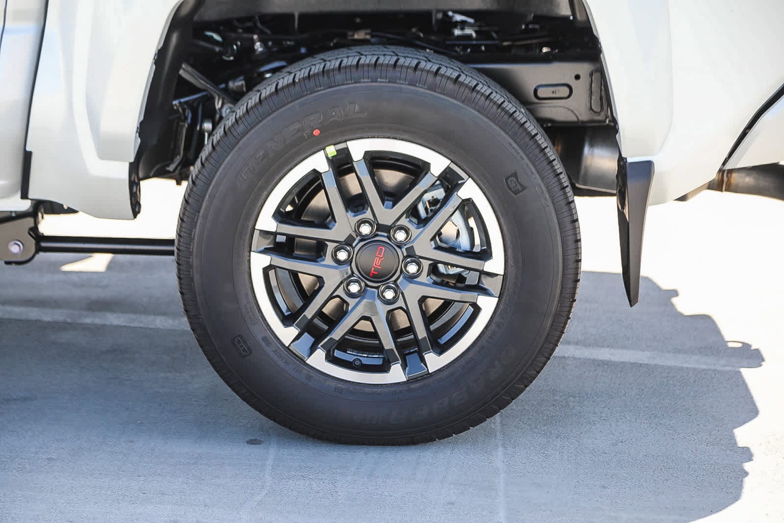 Thumbnail: 2025 Toyota Tacoma - 10