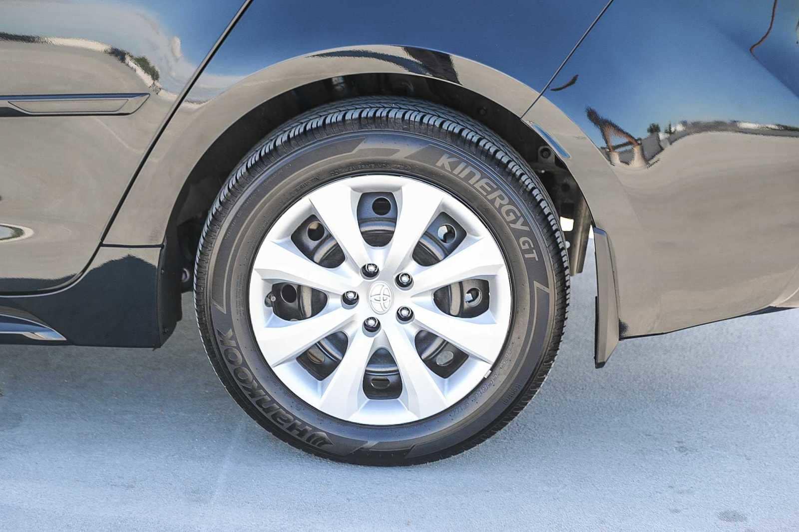 Thumbnail: 2024 Toyota Corolla - 12