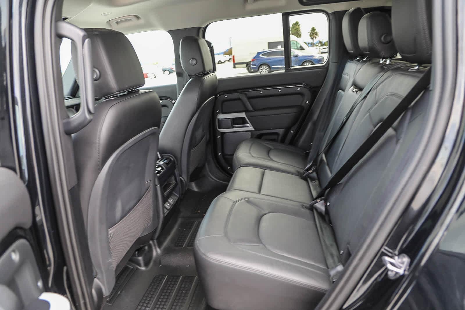 Thumbnail: 2024 Land Rover Defender - 18