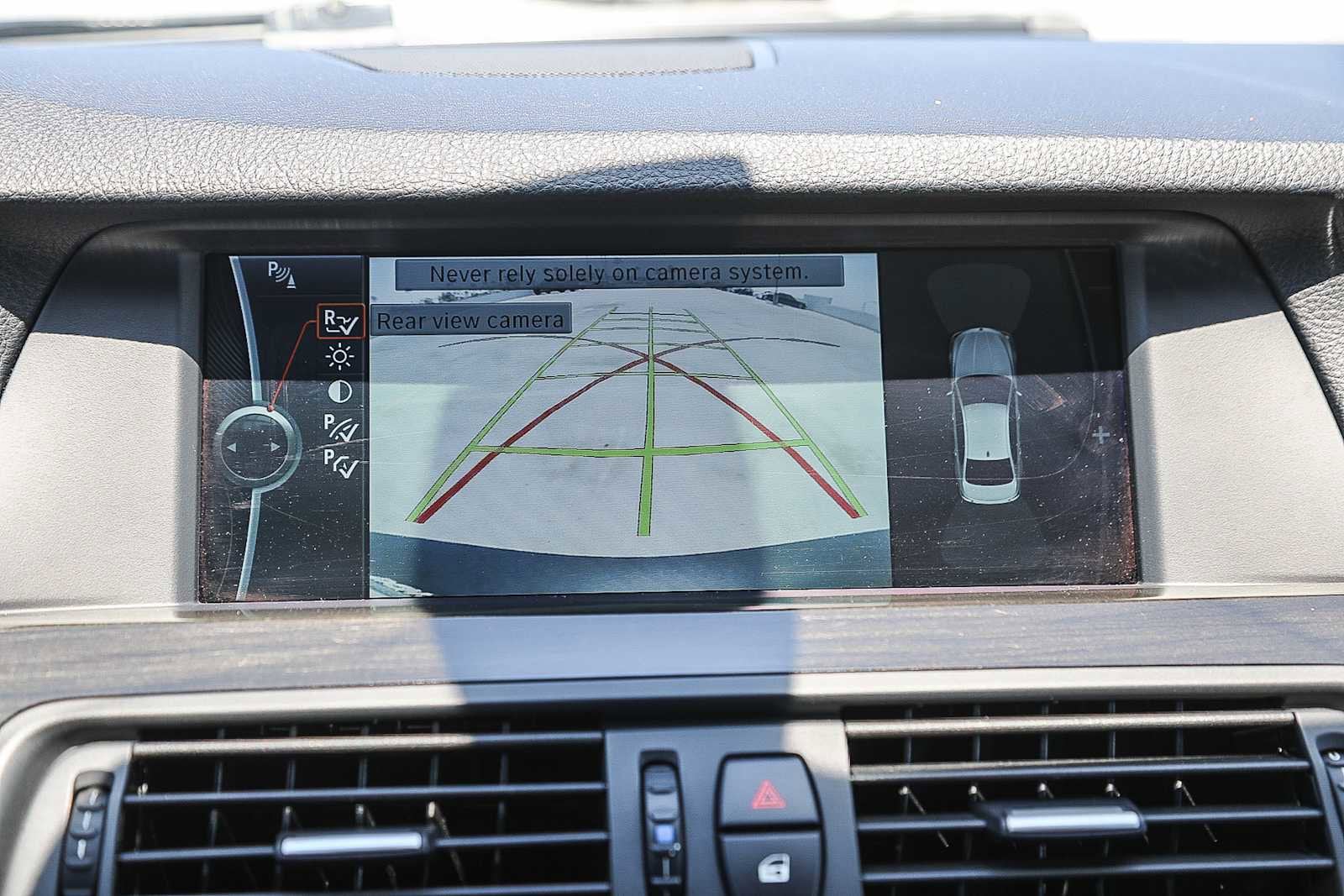 Thumbnail: 2012 BMW 5 Series - 20