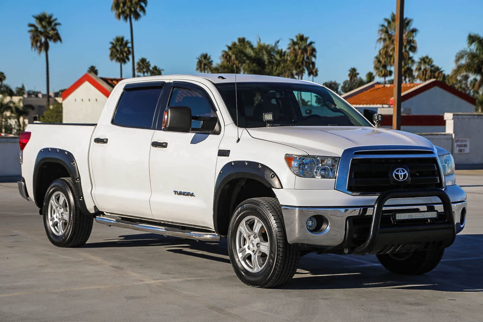 Thumbnail: 2011 Toyota Tundra - 3