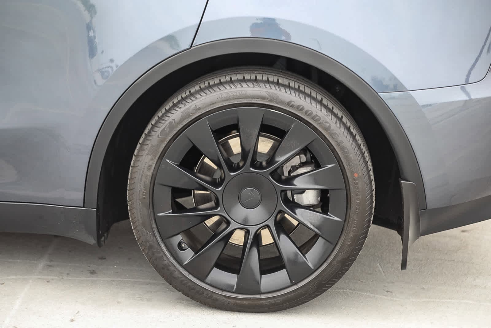 Thumbnail: 2023 Tesla Model Y - 10