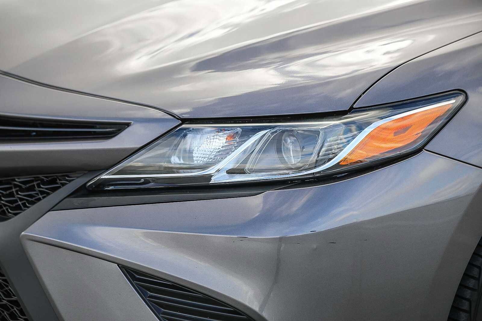 Thumbnail: 2020 Toyota Camry - 9