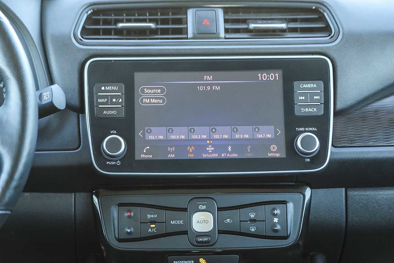 Thumbnail: 2023 Nissan Leaf - 14