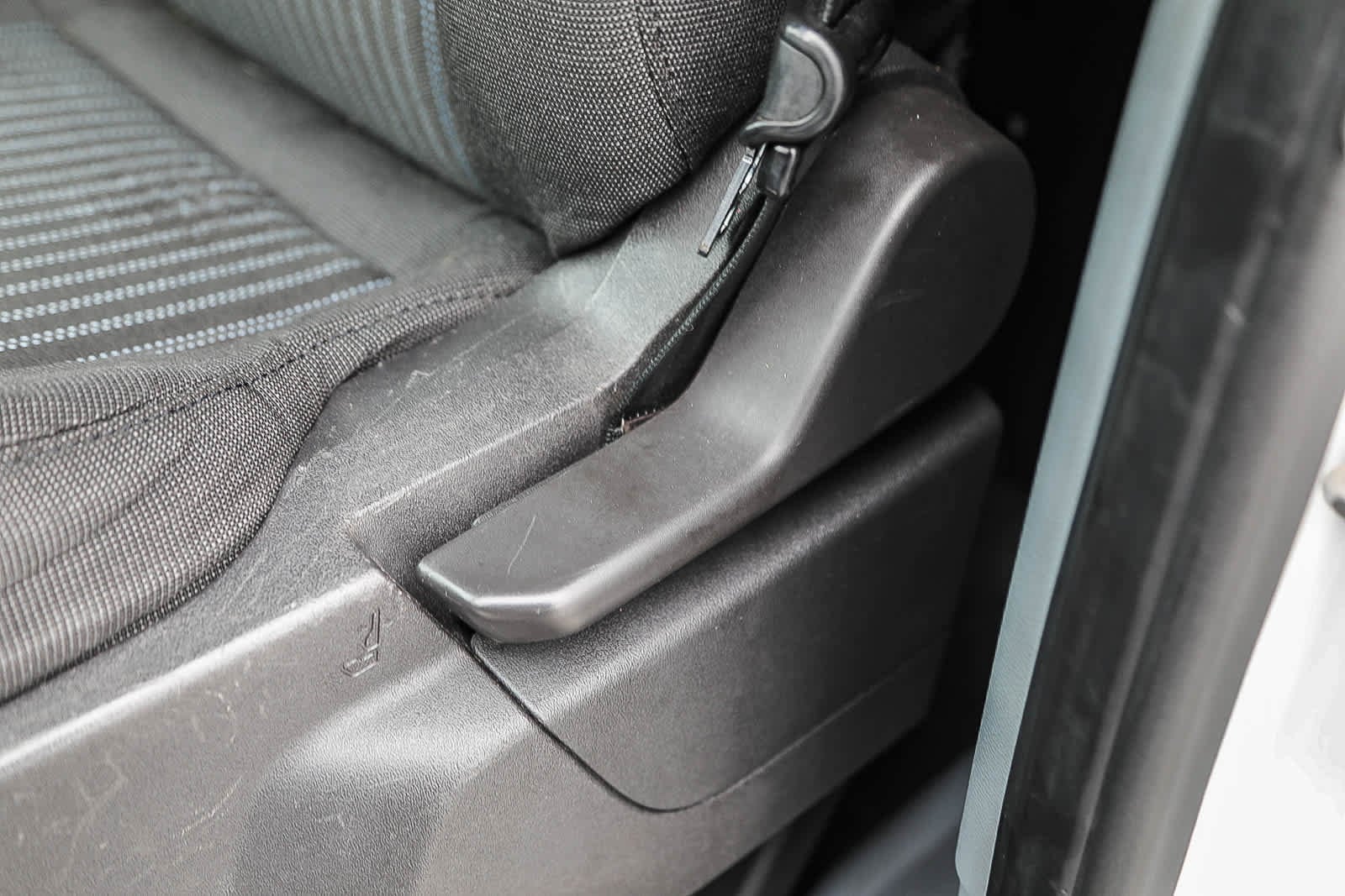 Thumbnail: 2015 Ford Transit Series - 21