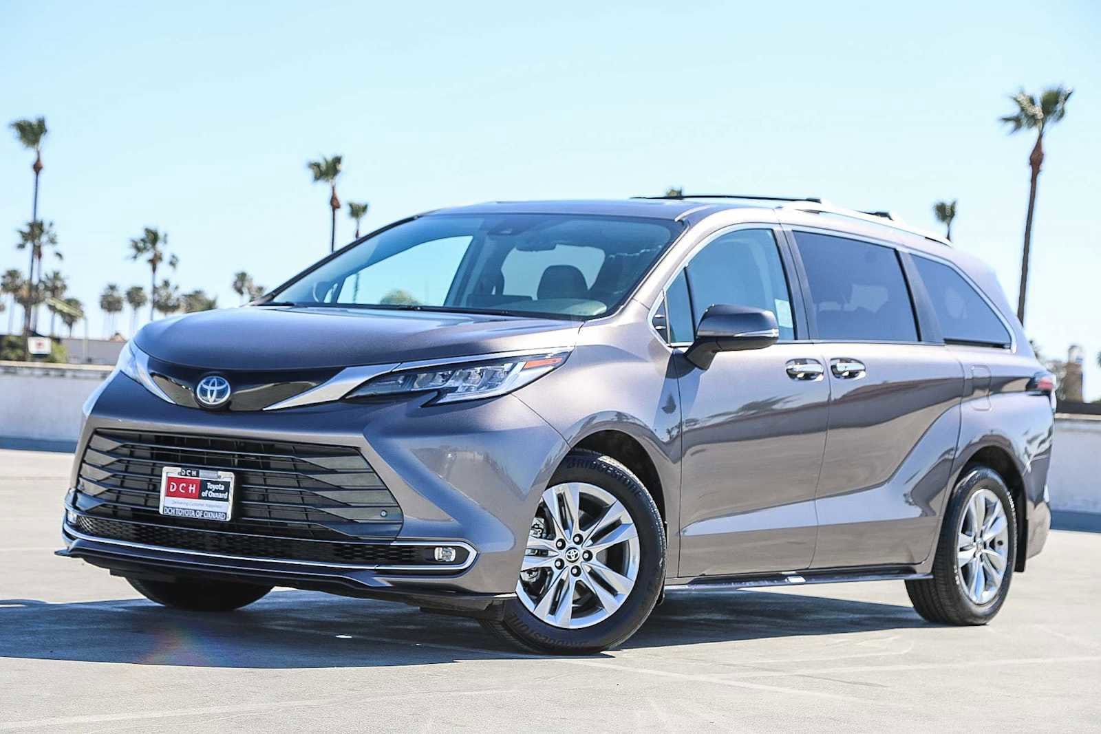 Thumbnail: 2024 Toyota Sienna - 1