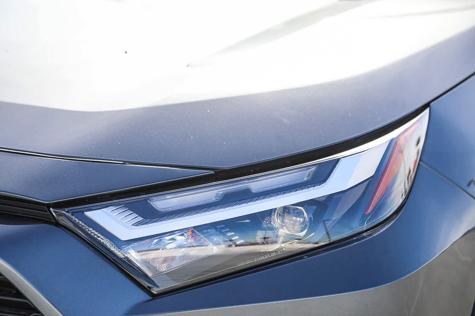 Thumbnail: 2025 Toyota RAV4 - 8