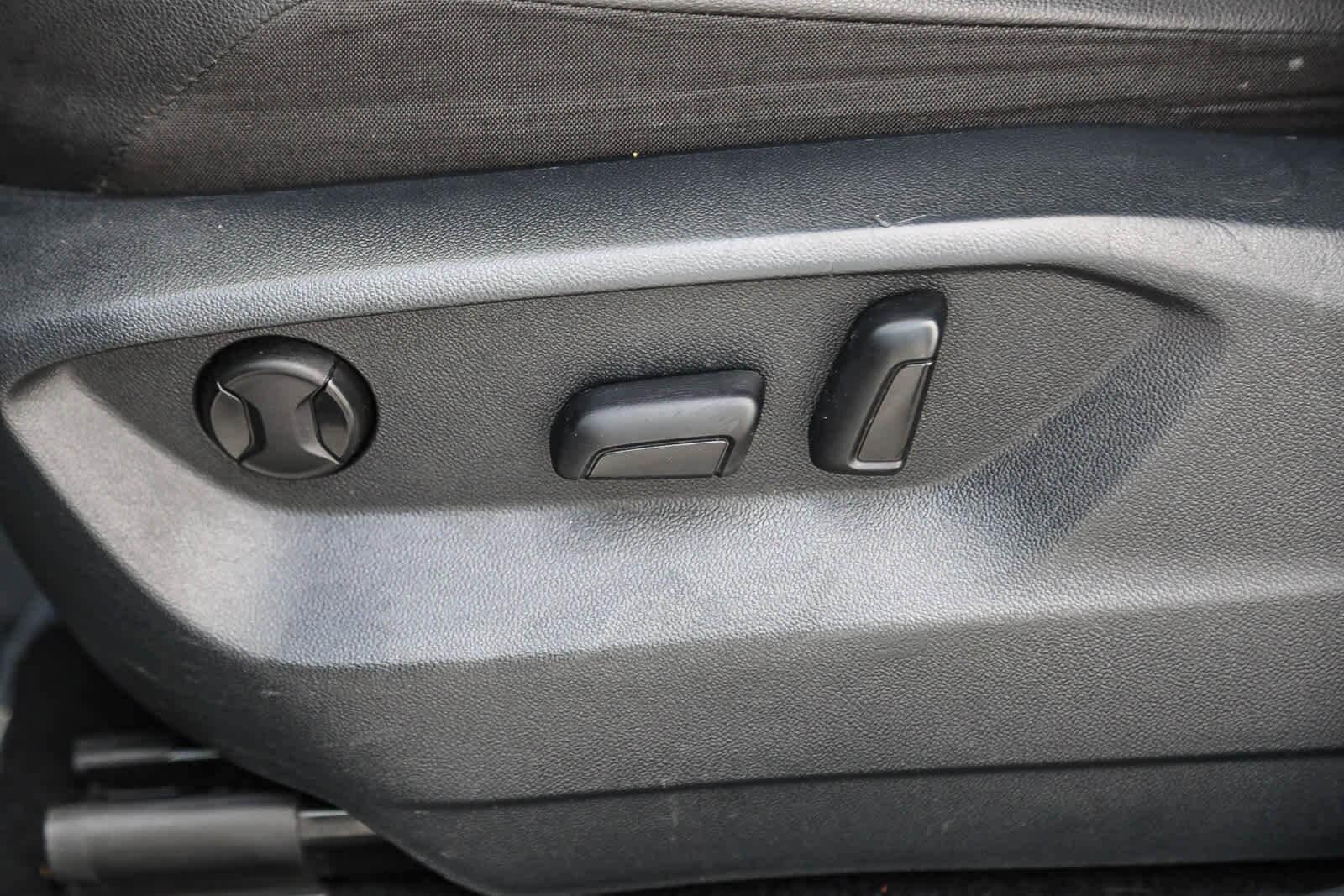 Thumbnail: 2021 Volkswagen Tiguan - 18