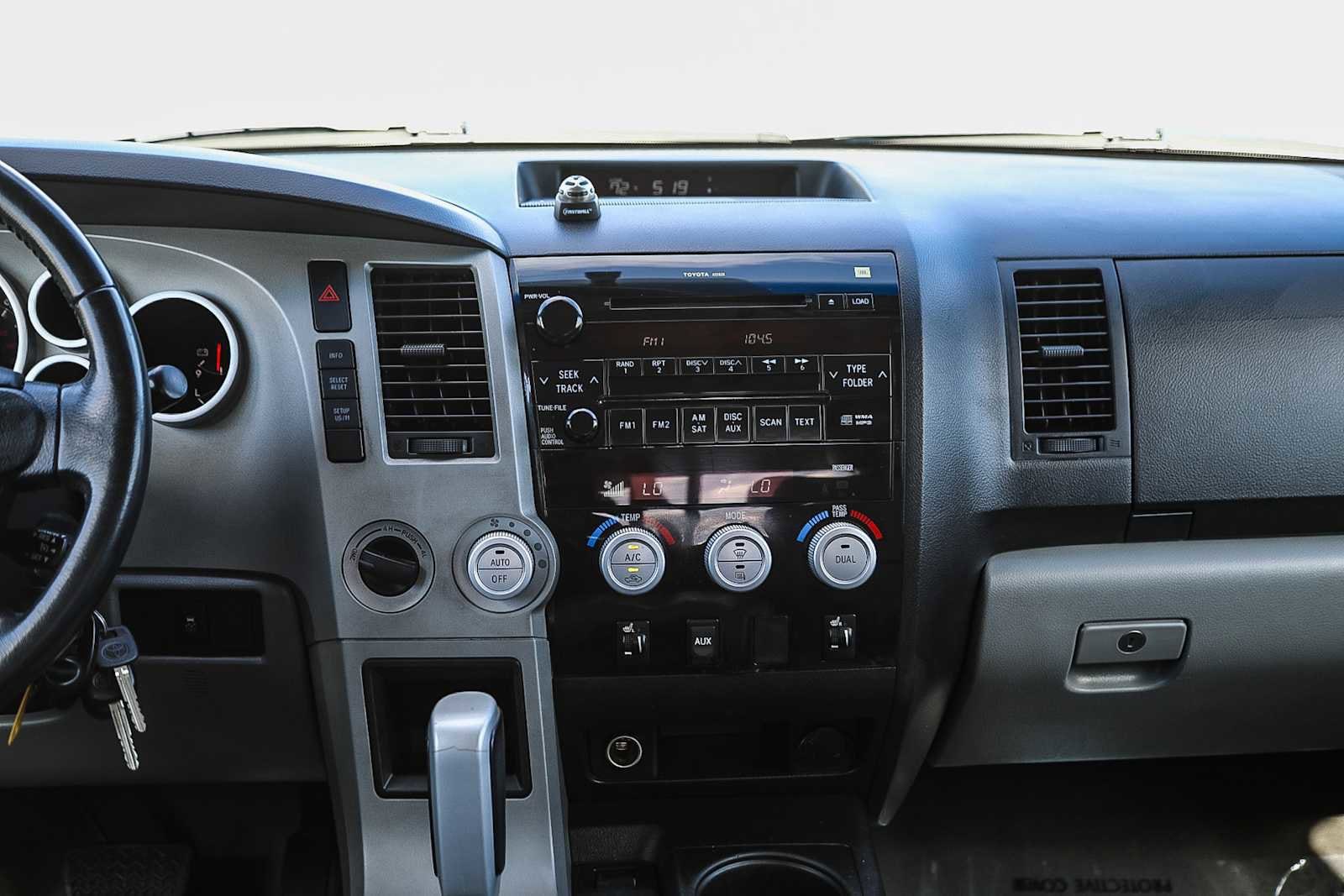 Thumbnail: 2007 Toyota Tundra - 12