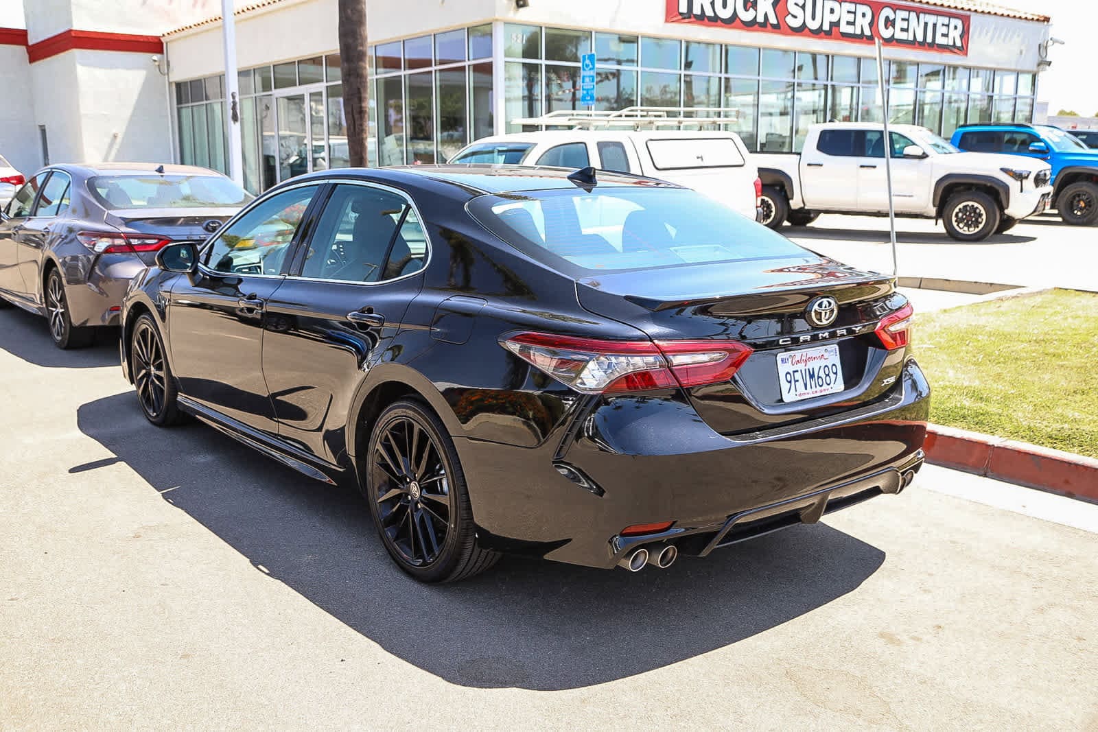 Thumbnail: 2023 Toyota Camry - 6