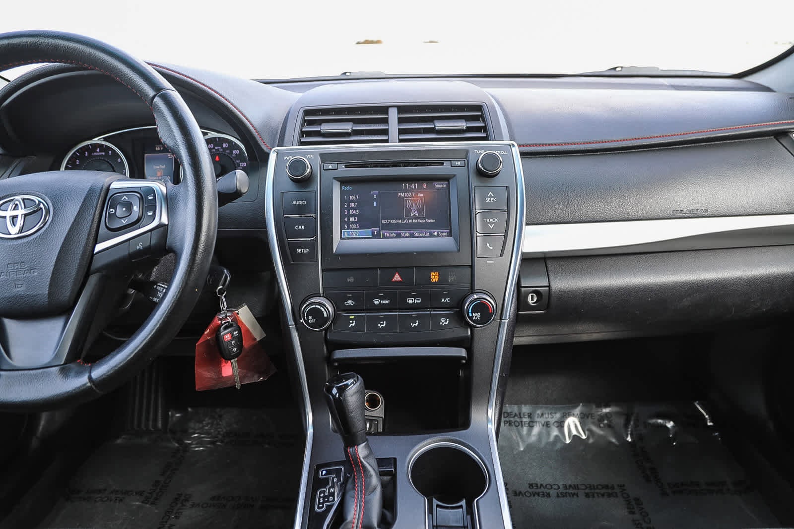 Thumbnail: 2015 Toyota Camry - 13