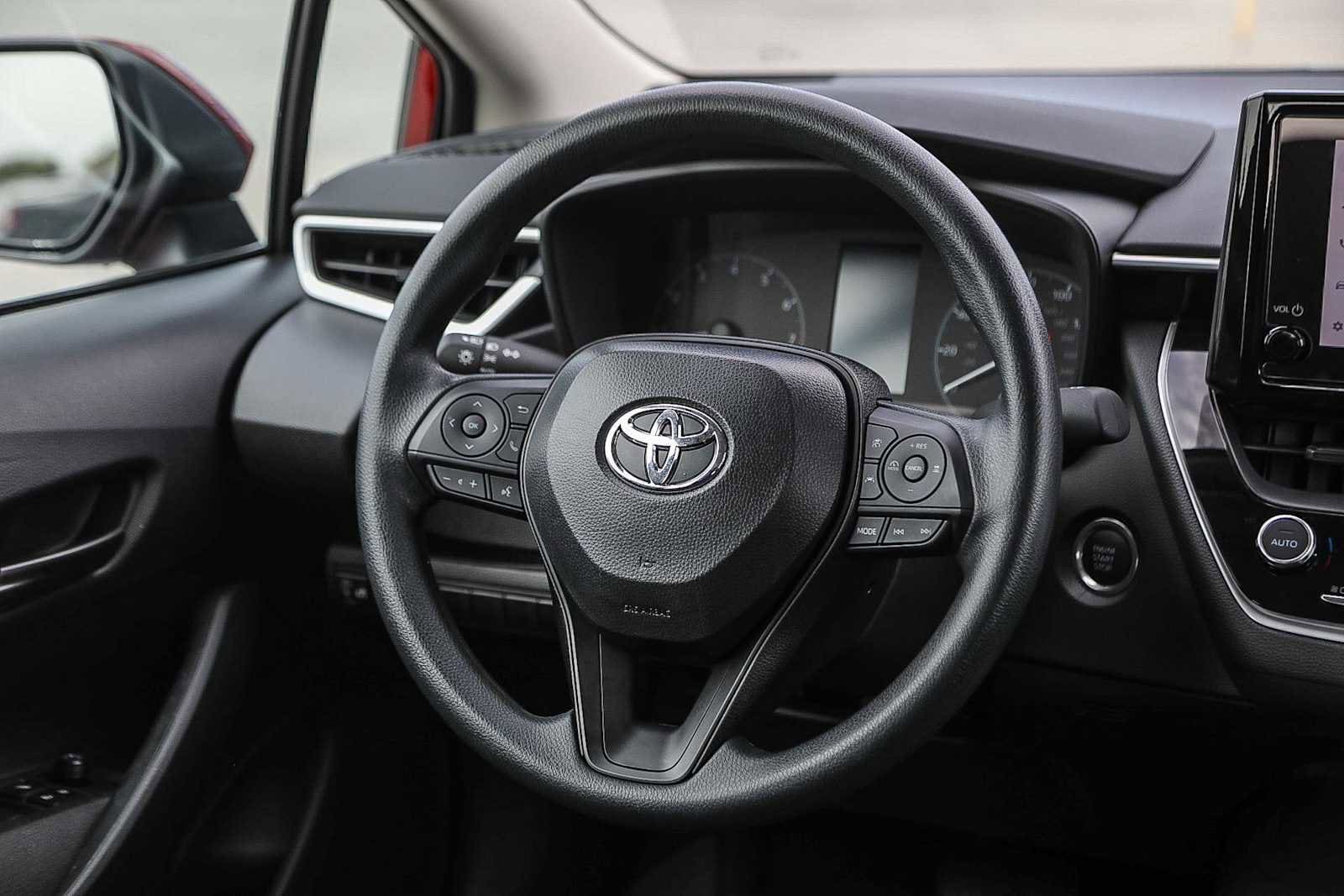 Thumbnail: 2025 Toyota Corolla - 15