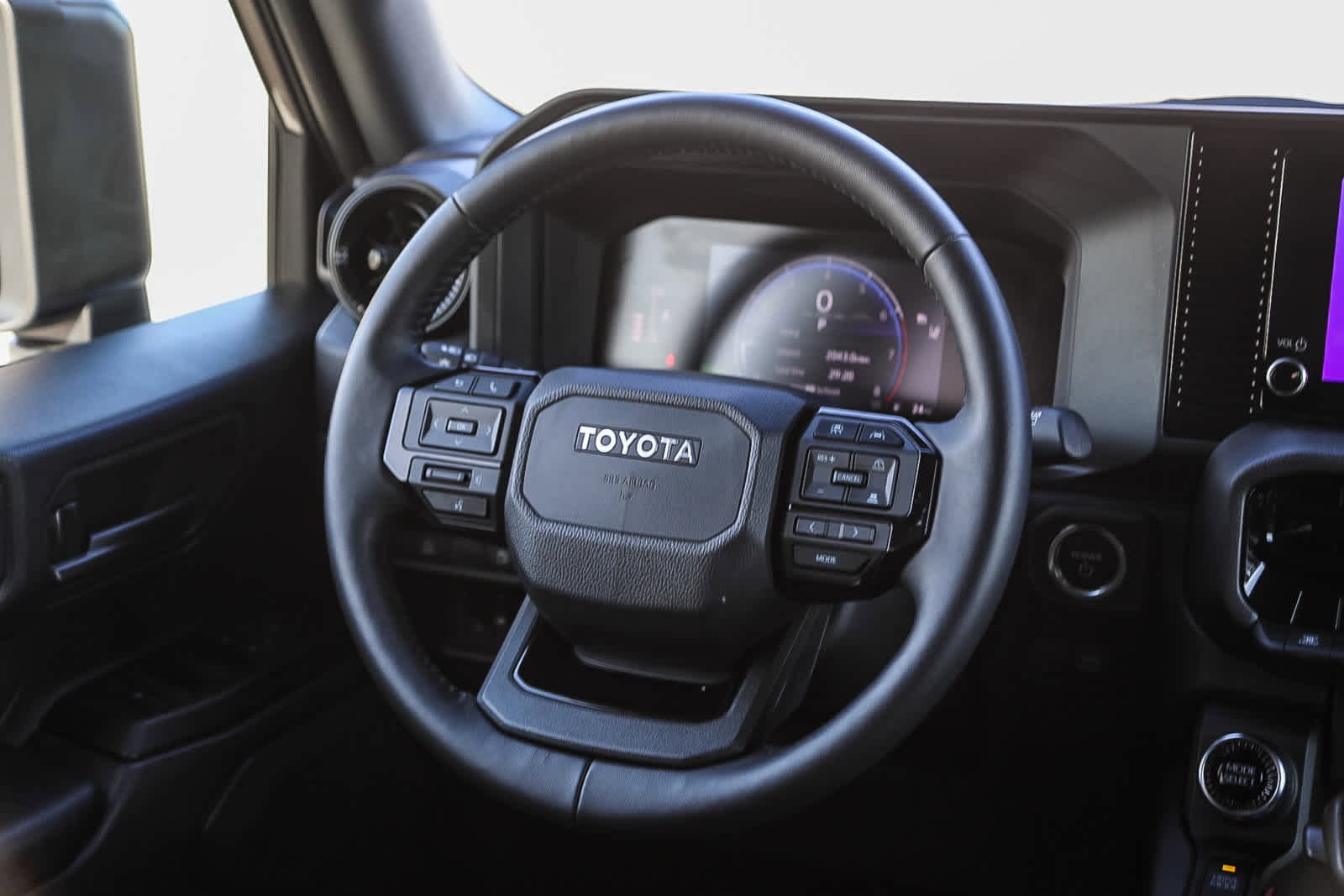 Thumbnail: 2025 Toyota Land Cruiser - 16