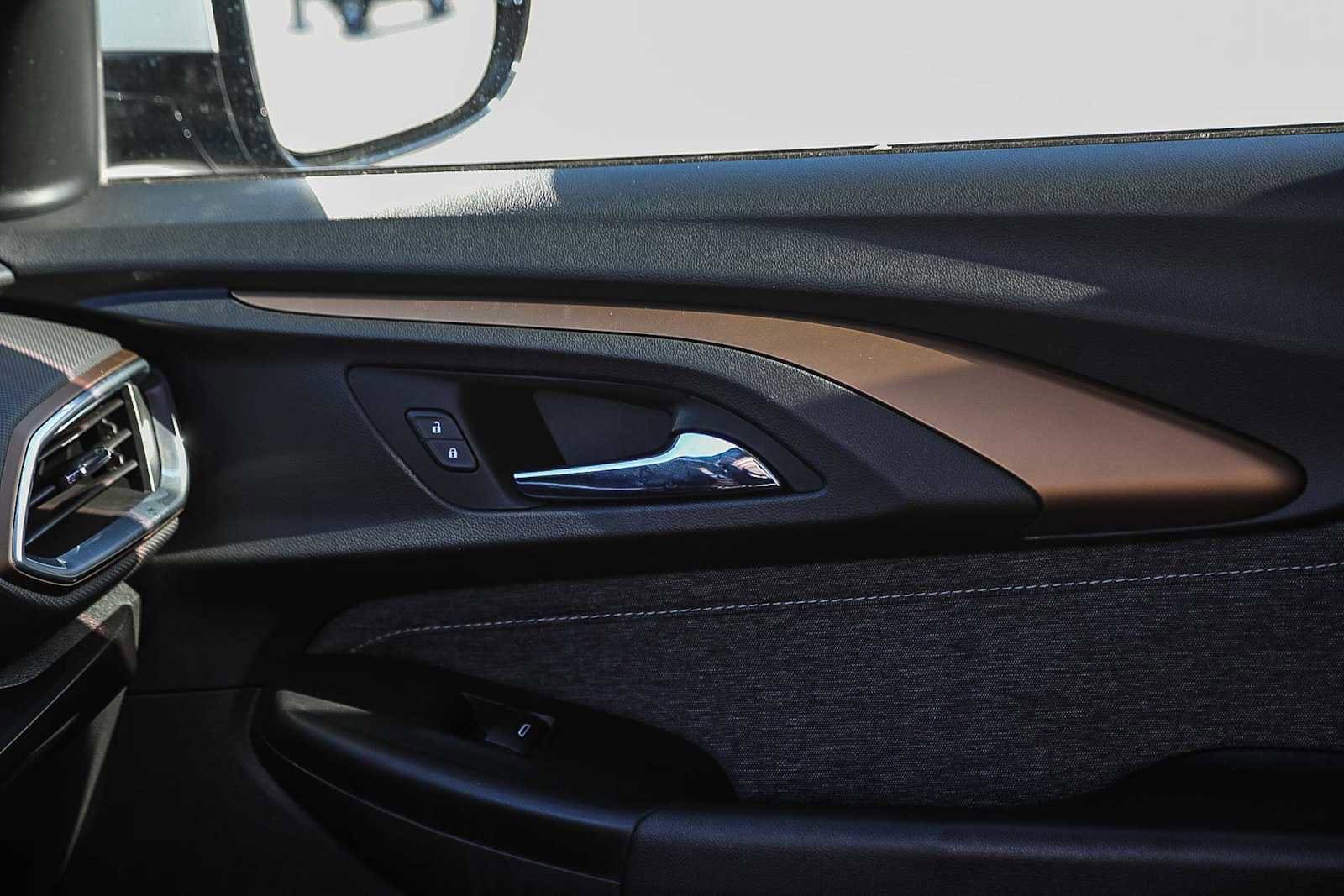 Thumbnail: 2021 Chevrolet TrailBlazer - 21