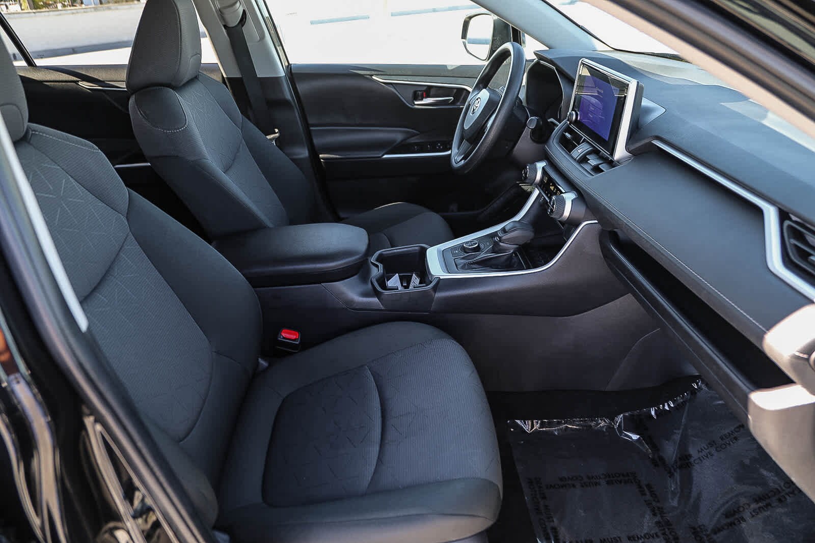 Thumbnail: 2025 Toyota RAV4 - 17