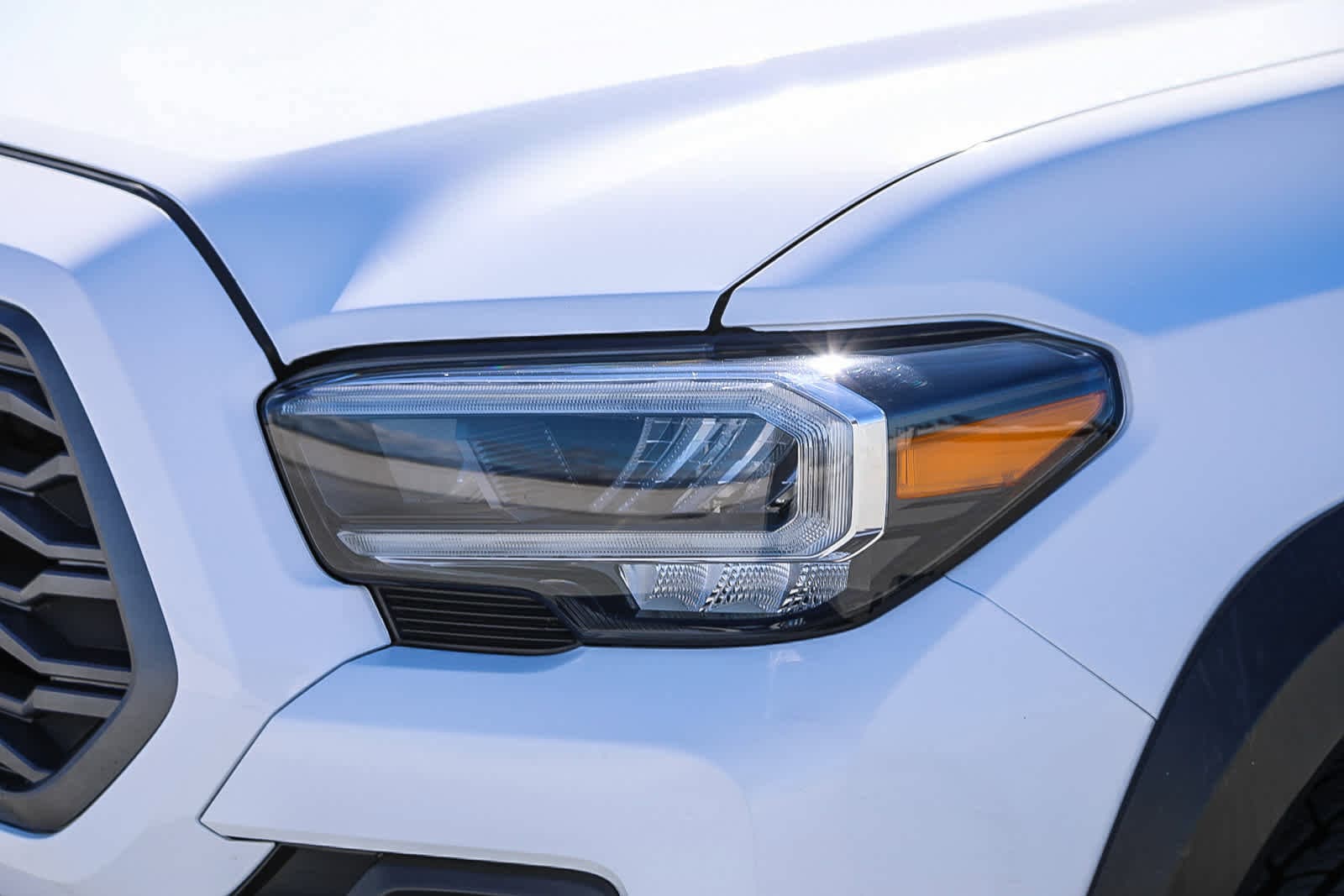 Thumbnail: 2023 Toyota Tacoma - 9