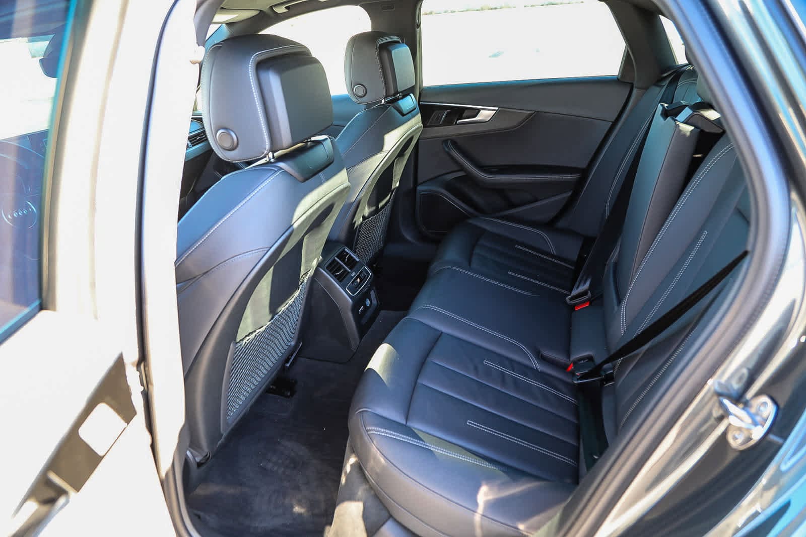 Thumbnail: 2022 Audi A4 - 18