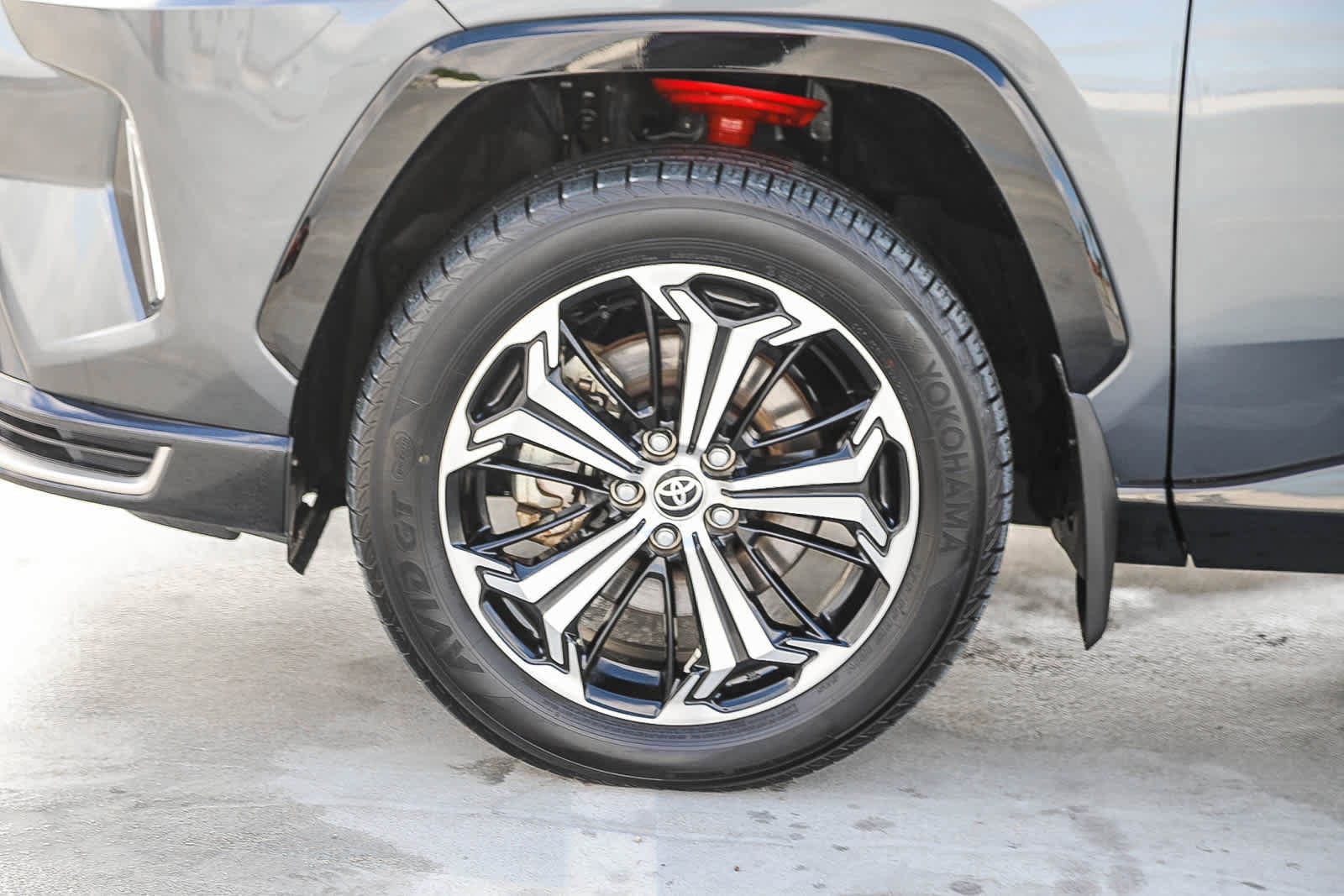Thumbnail: 2024 Toyota RAV4 - 10