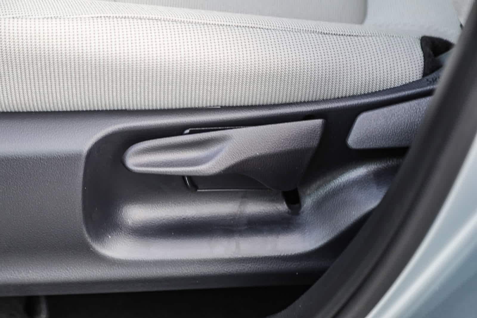 Thumbnail: 2026 Toyota Corolla Cross - 21