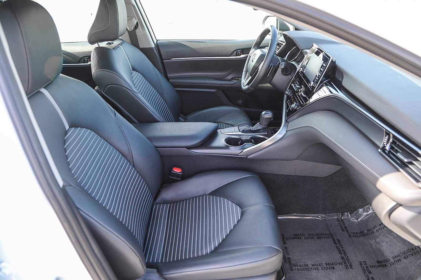 Thumbnail: 2023 Toyota Camry - 17