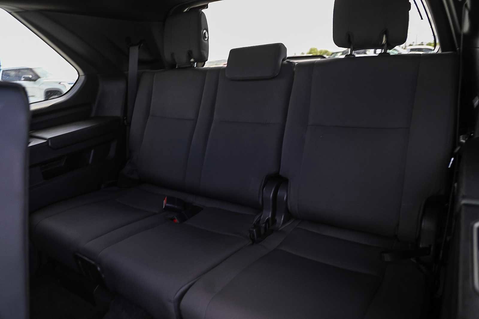 2025 Toyota Sequoia SR5 - Photo 19