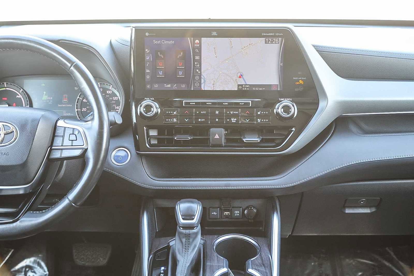 Thumbnail: 2021 Toyota Highlander - 12