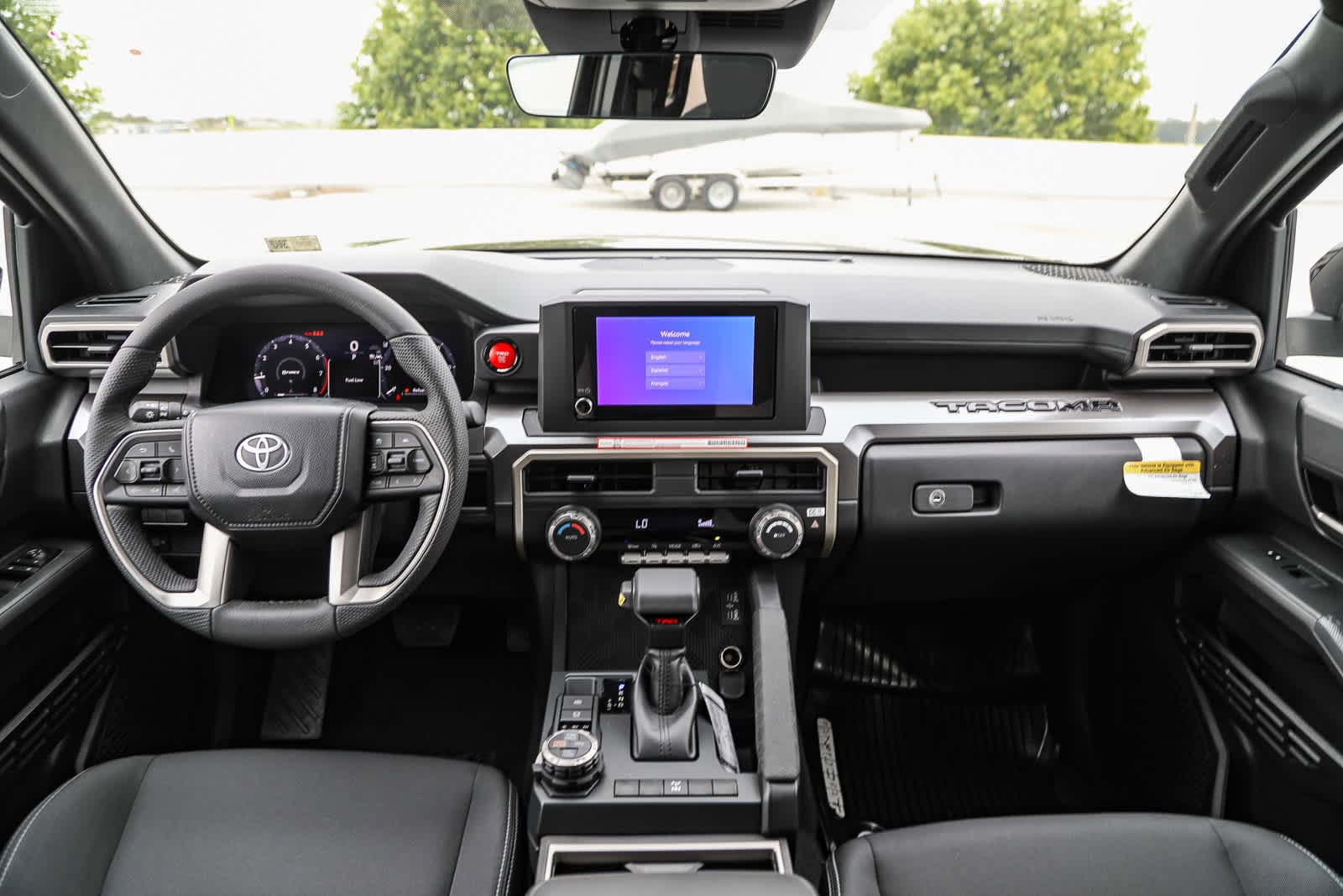 2025 Toyota Tacoma TRD Off-Road 13