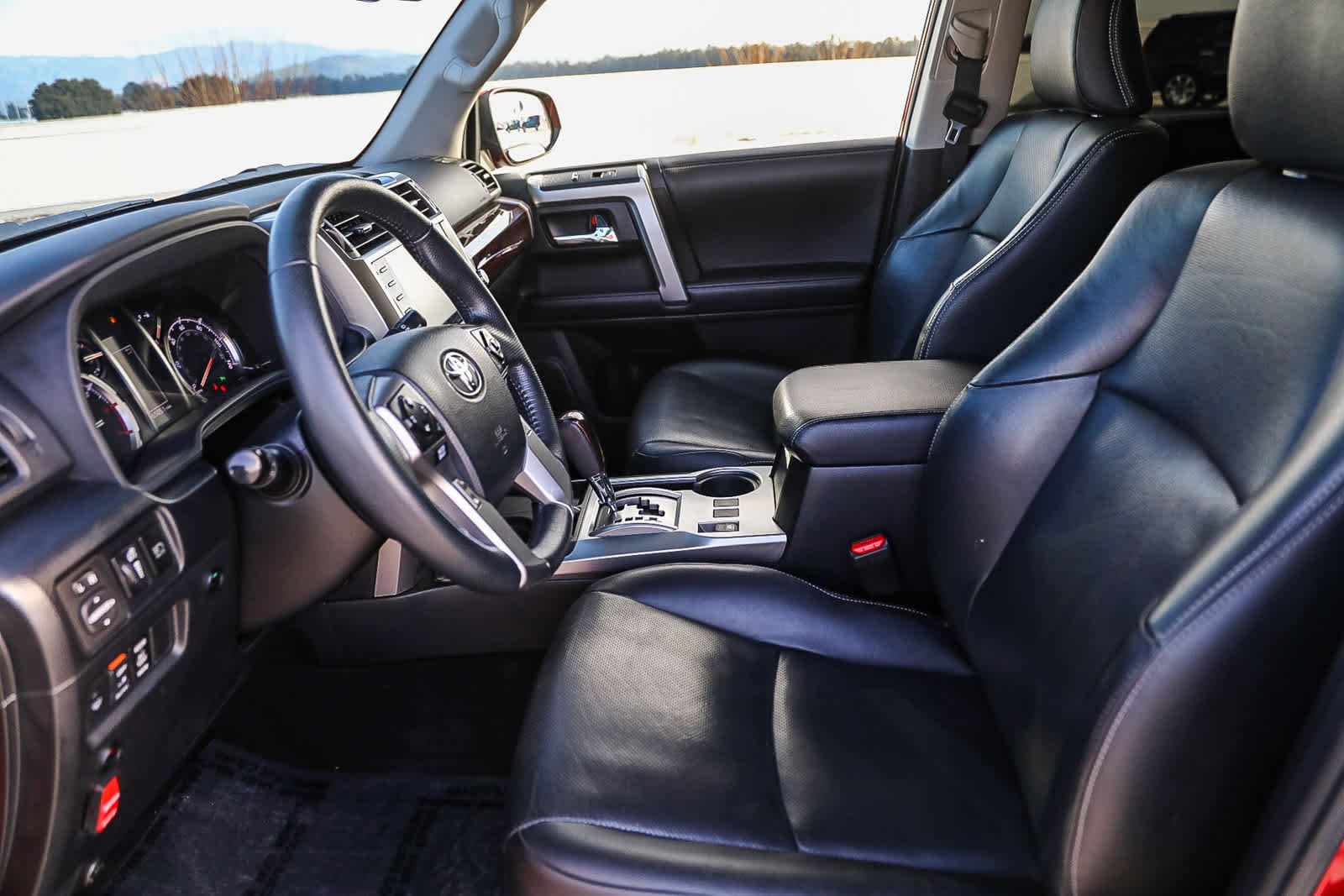 Thumbnail: 2020 Toyota 4Runner - 18