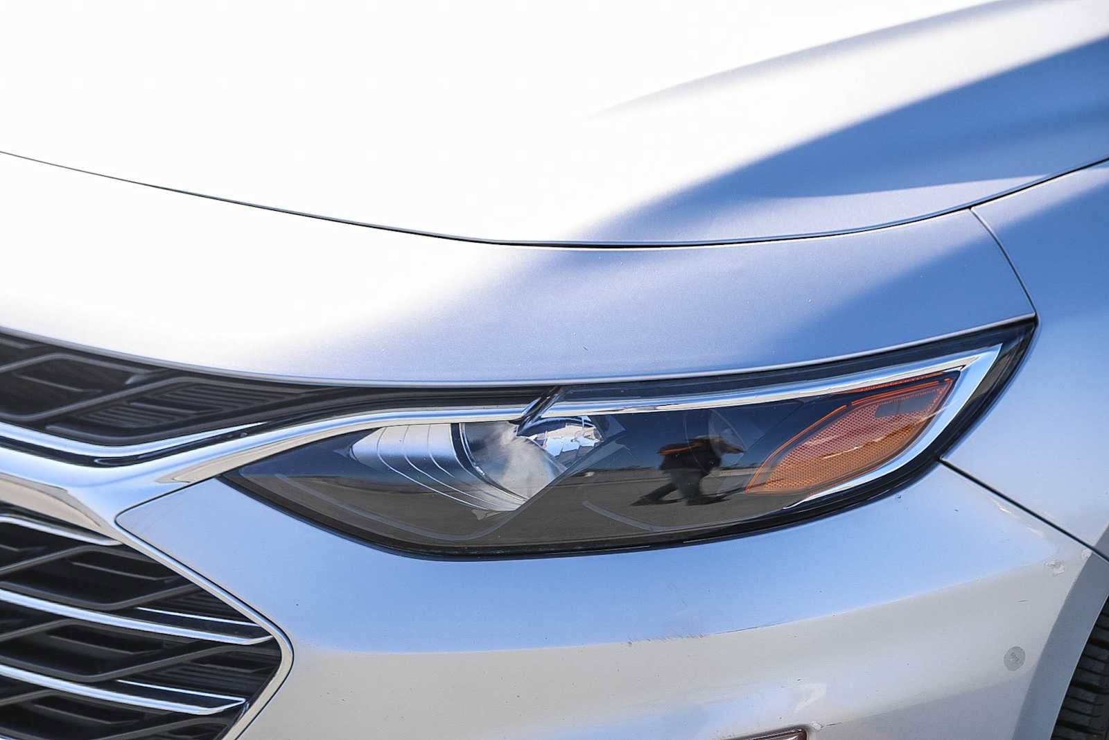 Thumbnail: 2020 Chevrolet Malibu - 8