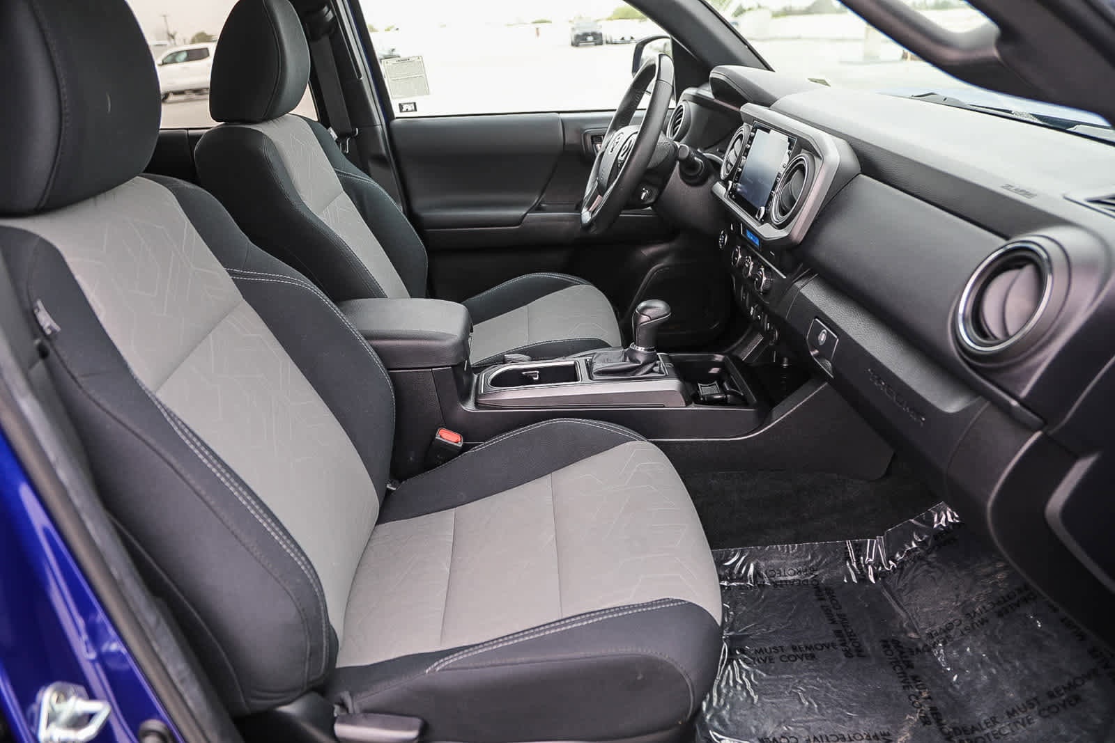 Thumbnail: 2023 Toyota Tacoma - 17