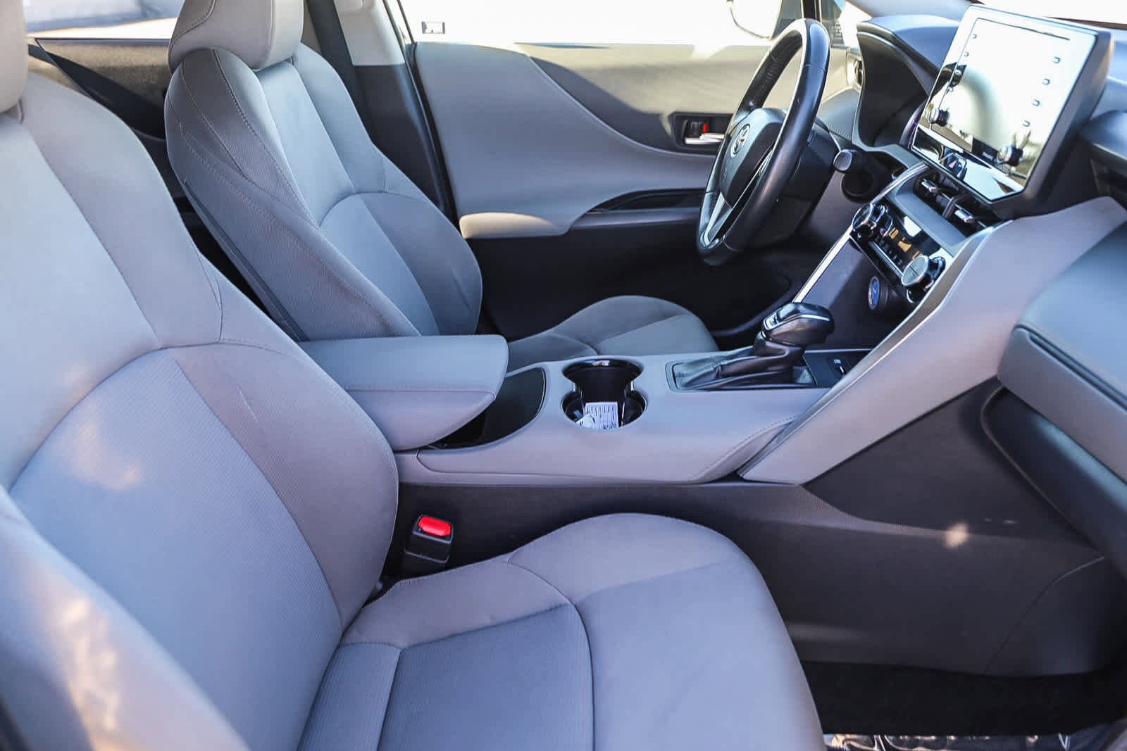 Thumbnail: 2021 Toyota Venza - 15