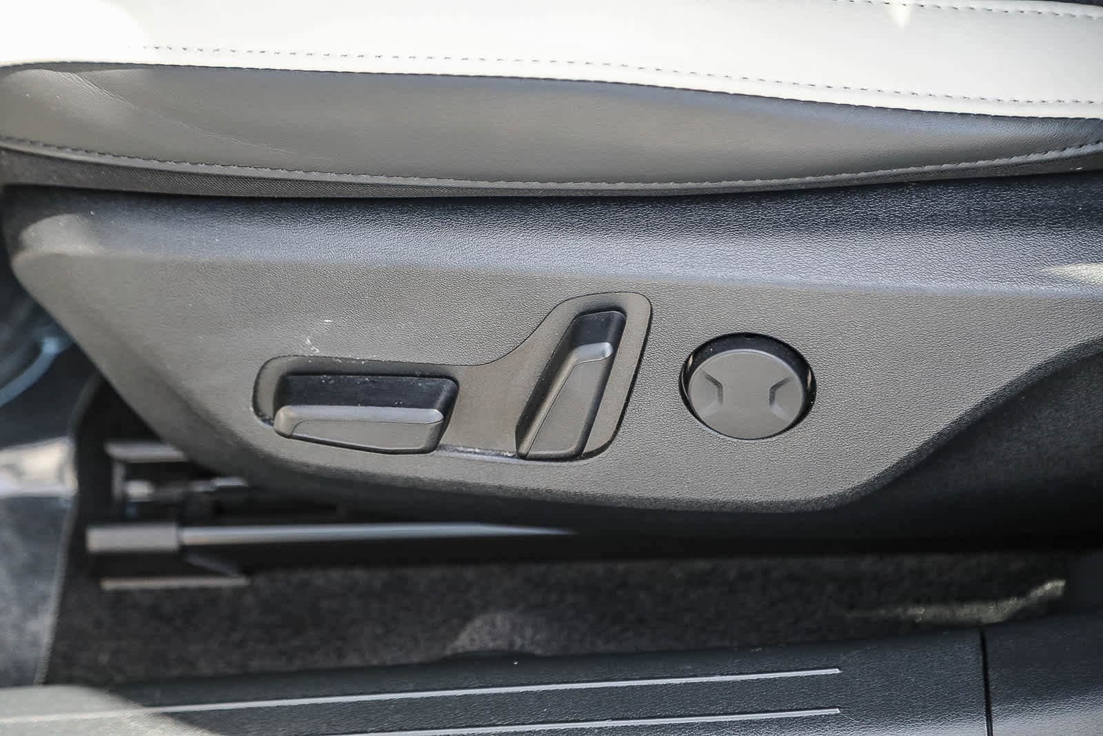 Thumbnail: 2024 Kia EV6 - 19